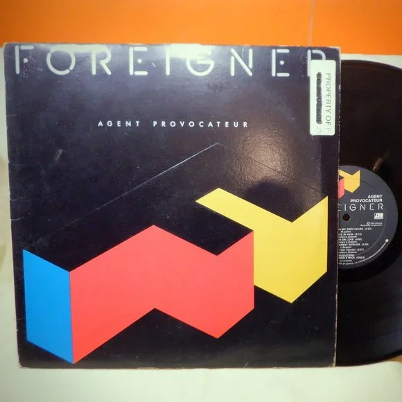 ~~~ FOREIGNER ~~~ LP - Picture 1 of 2